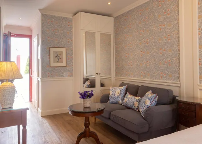 德斯波蒂科酒店 4*