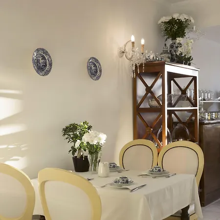 호텔 데스포티코 Mykonos Town