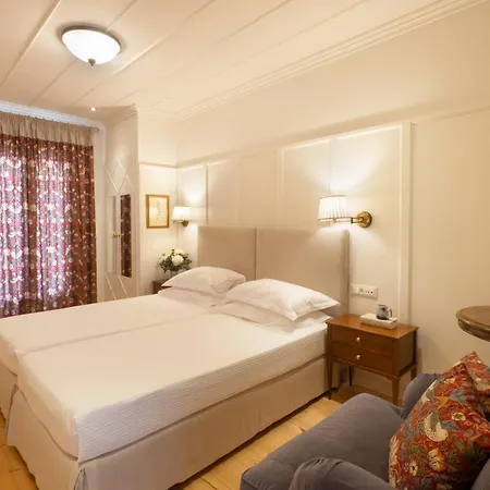 Despotiko Mykonos Town